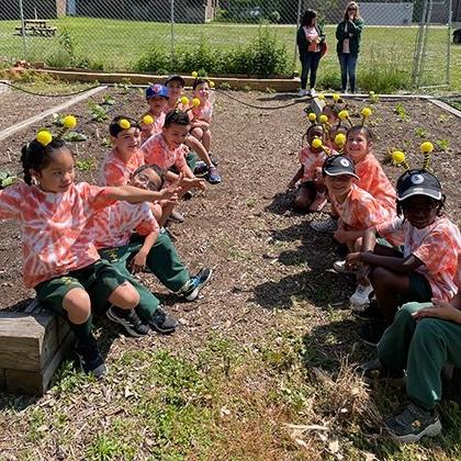 Elementary school children at RIC Beehive field trip